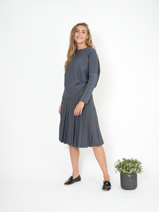 Pleated Knit Skirt
