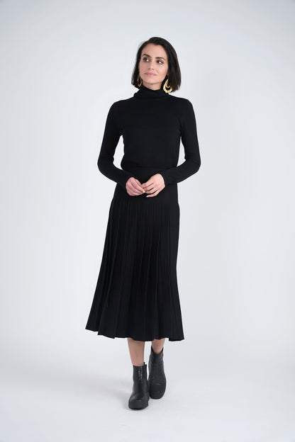 Knit Pleated Midi Skirt