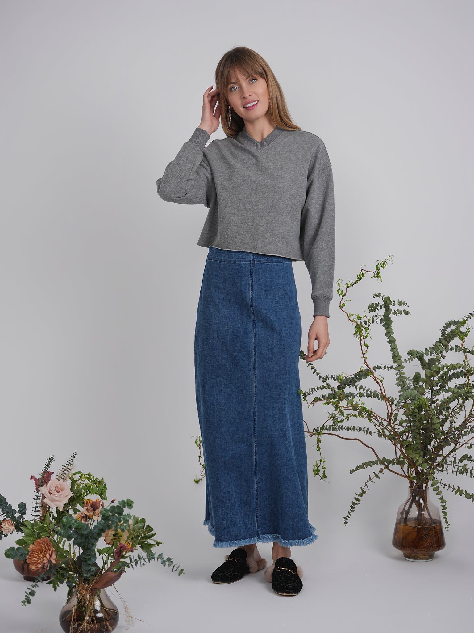 V Neck Cropped Sweatshirt