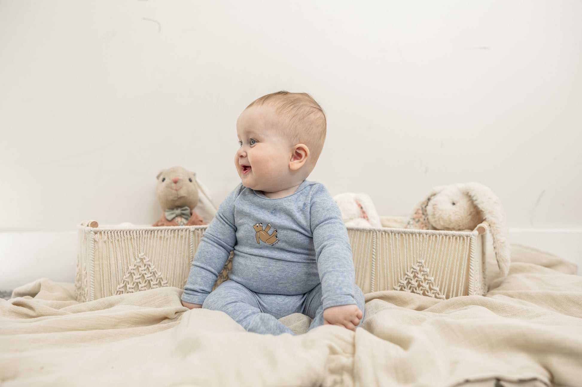 Bear Print Ribbed Onesie