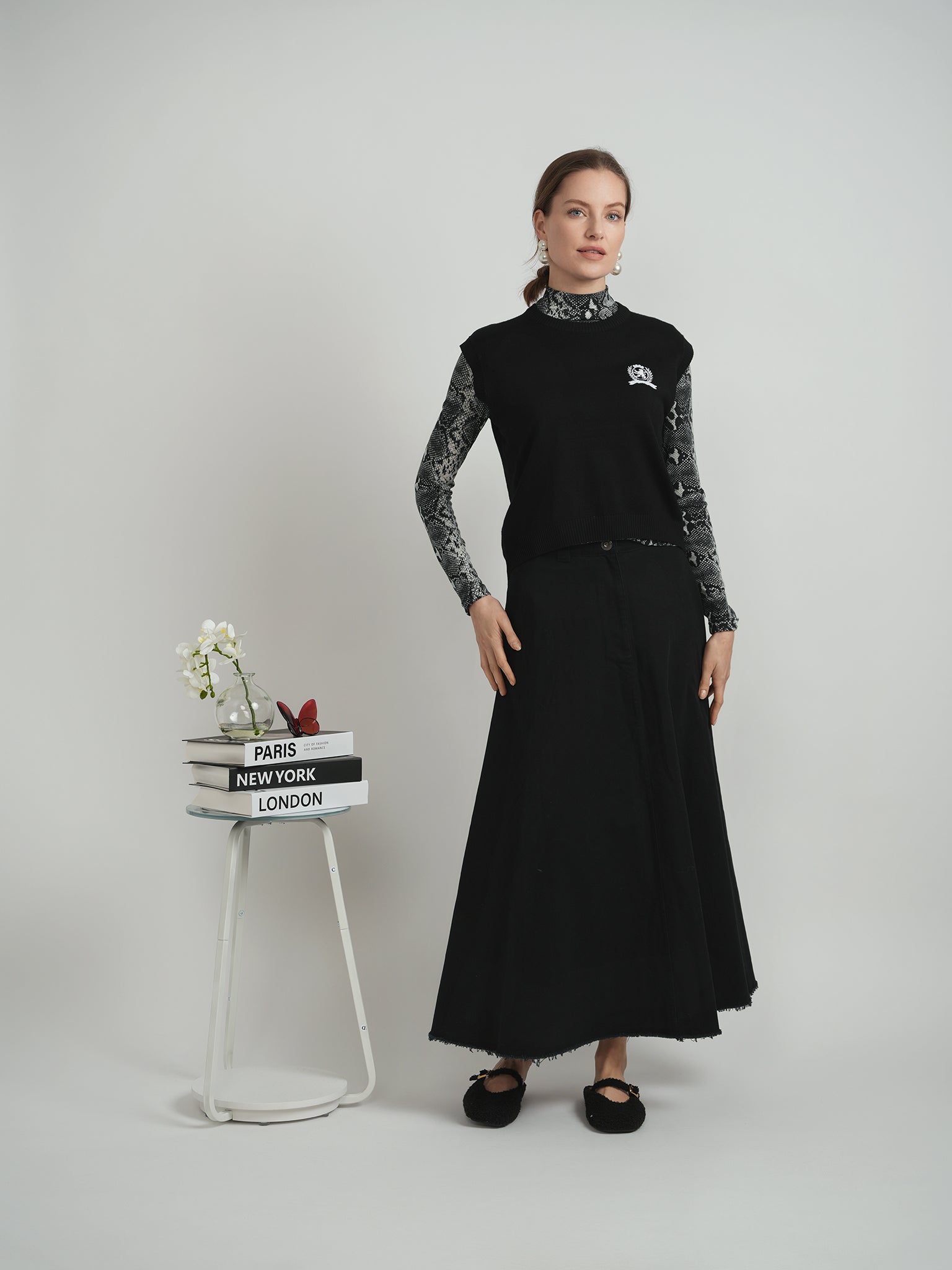 Embrodery Knit High Low Vest