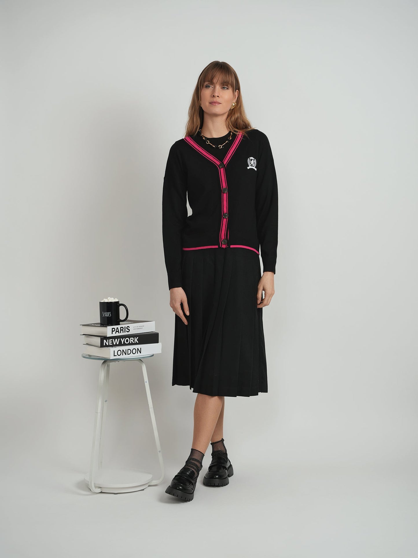 Embroidery Contrast Striped Cropped Cardigan