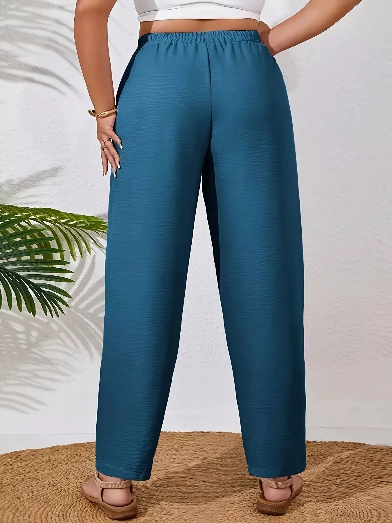 Plus Size Relaxed Fit Elastic Waist Casual Pants