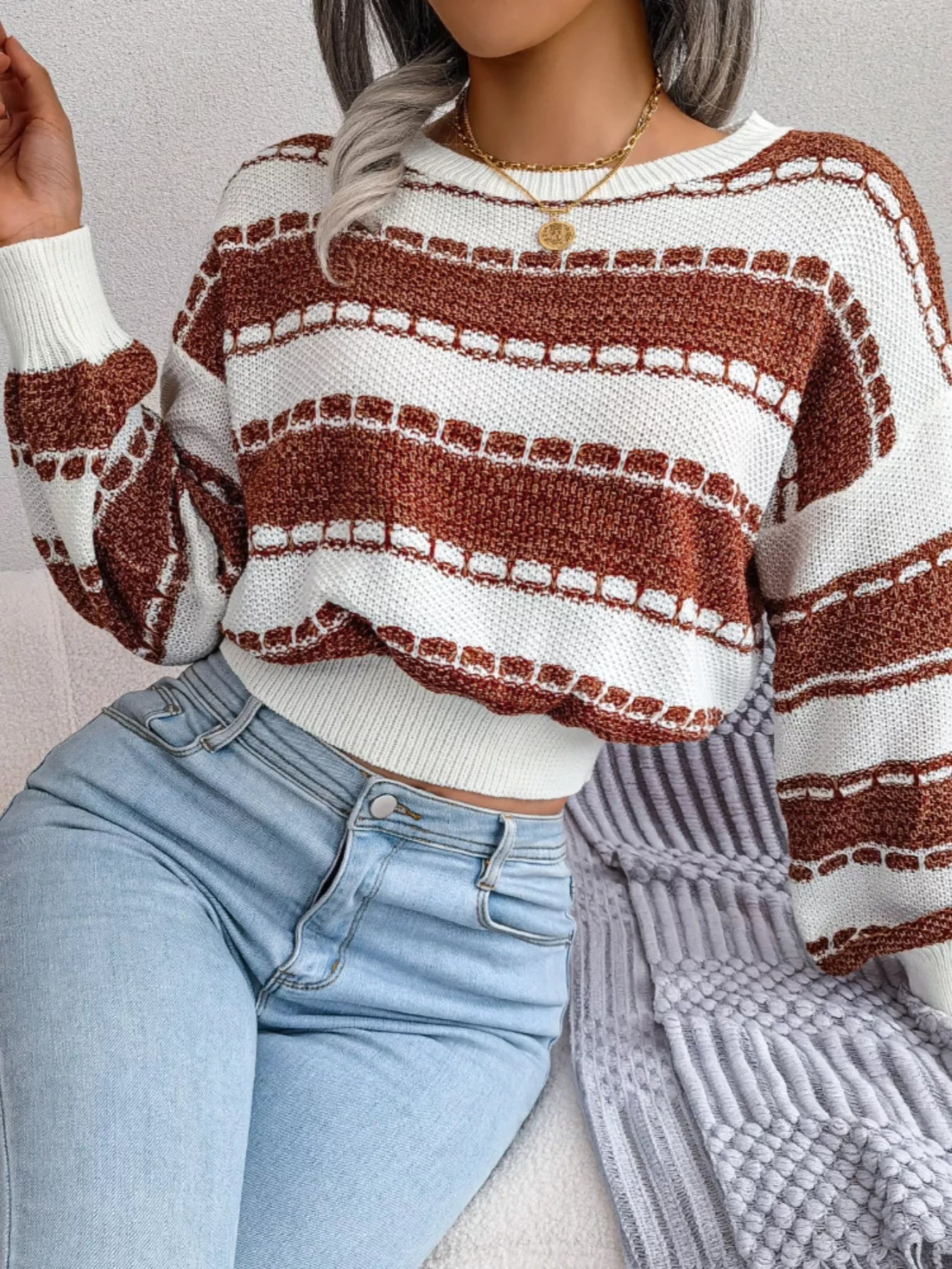 Color Block Round Neck Cropped Sweater