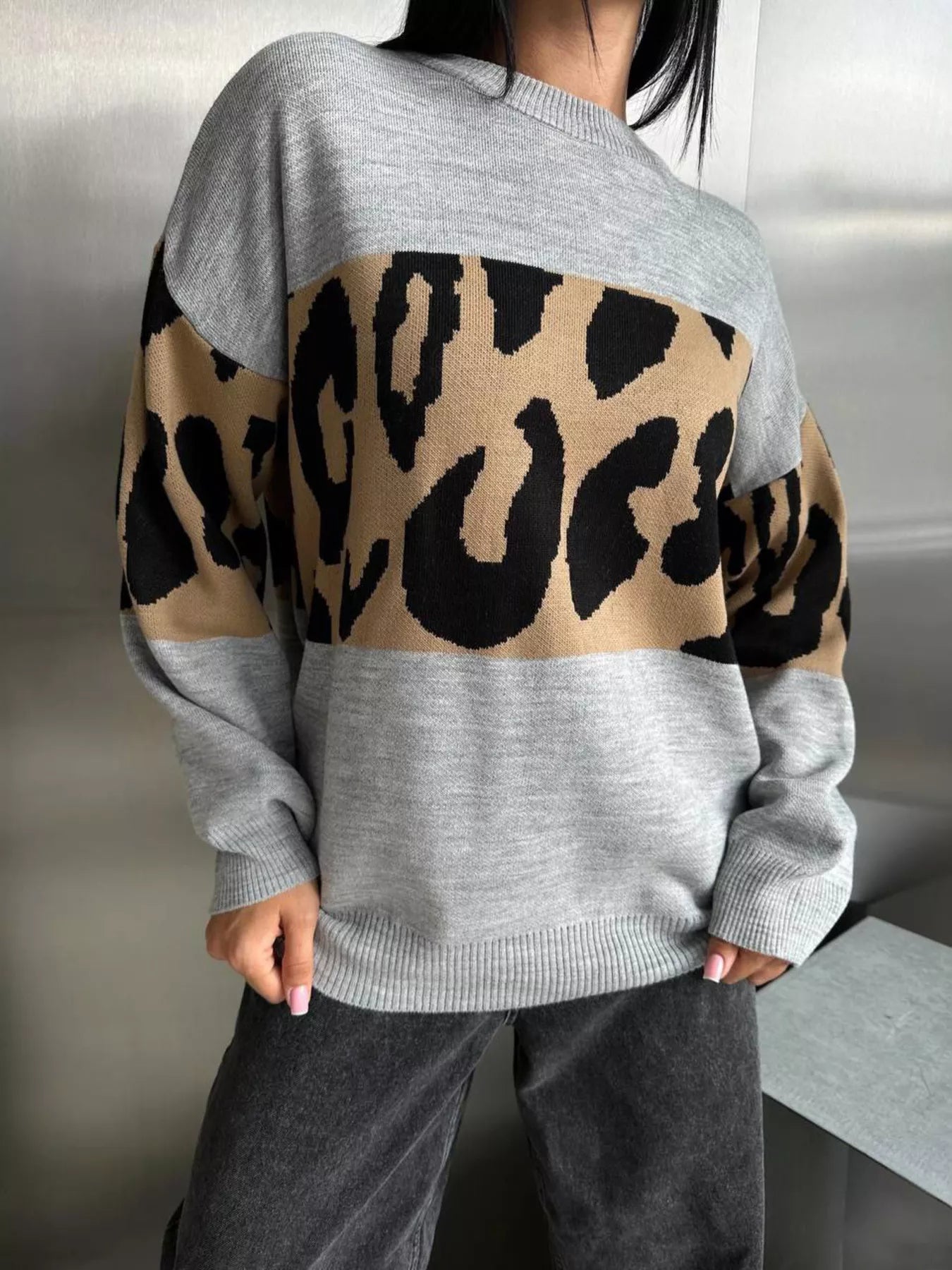 Leopard Color Block Round Neck Sweater Gray