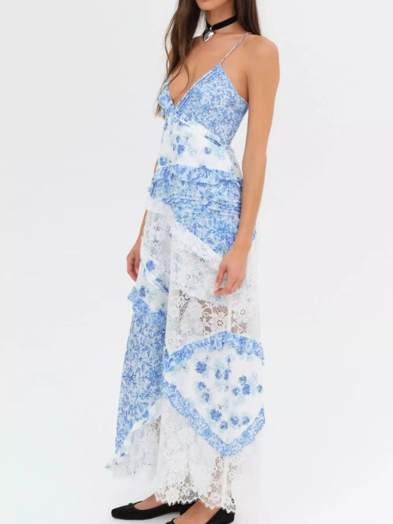 Lace Detail Ruffled Floral V-Neck Maxi Dress