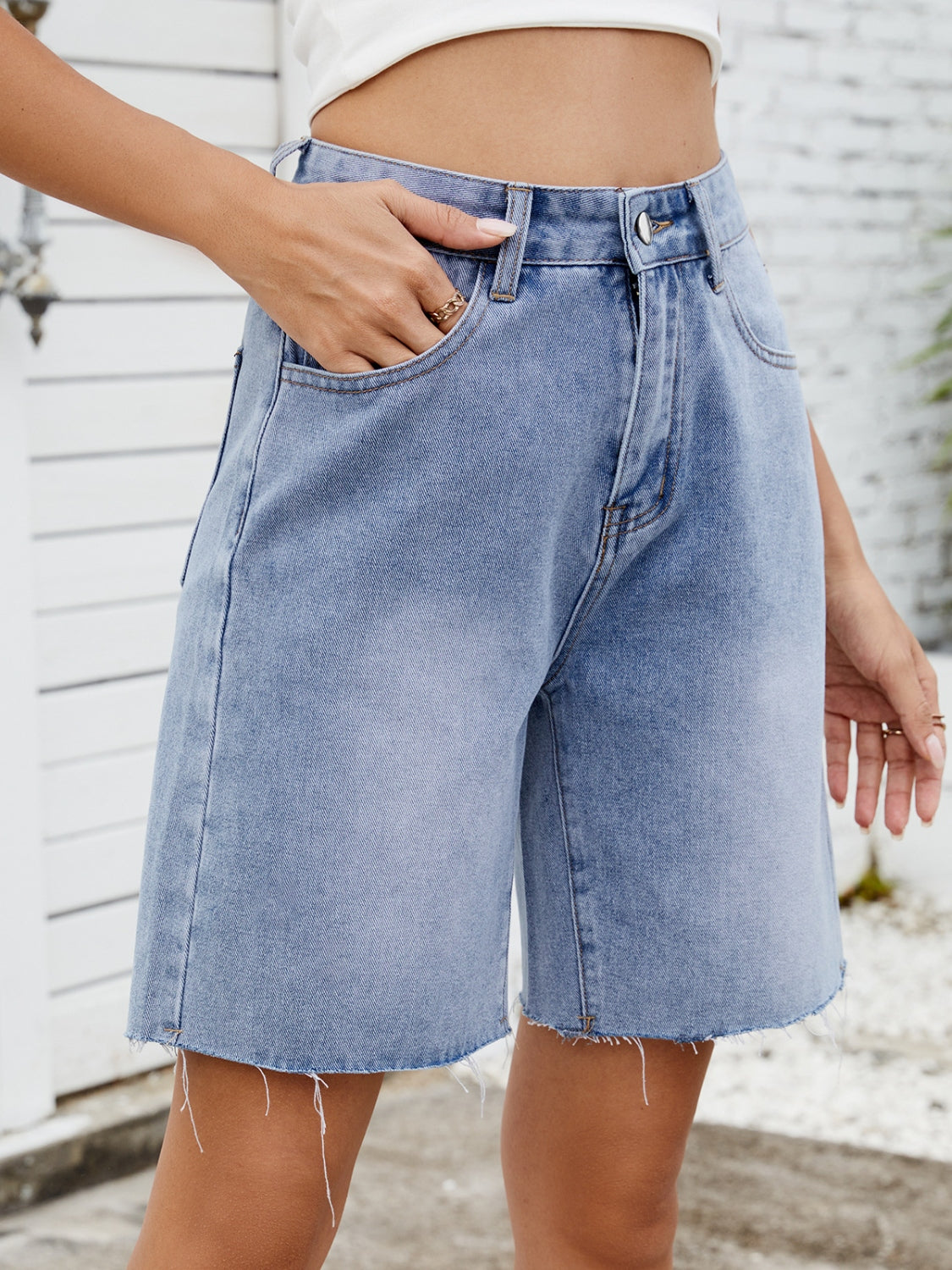 Washed Raw Hem Denim Shorts Medium