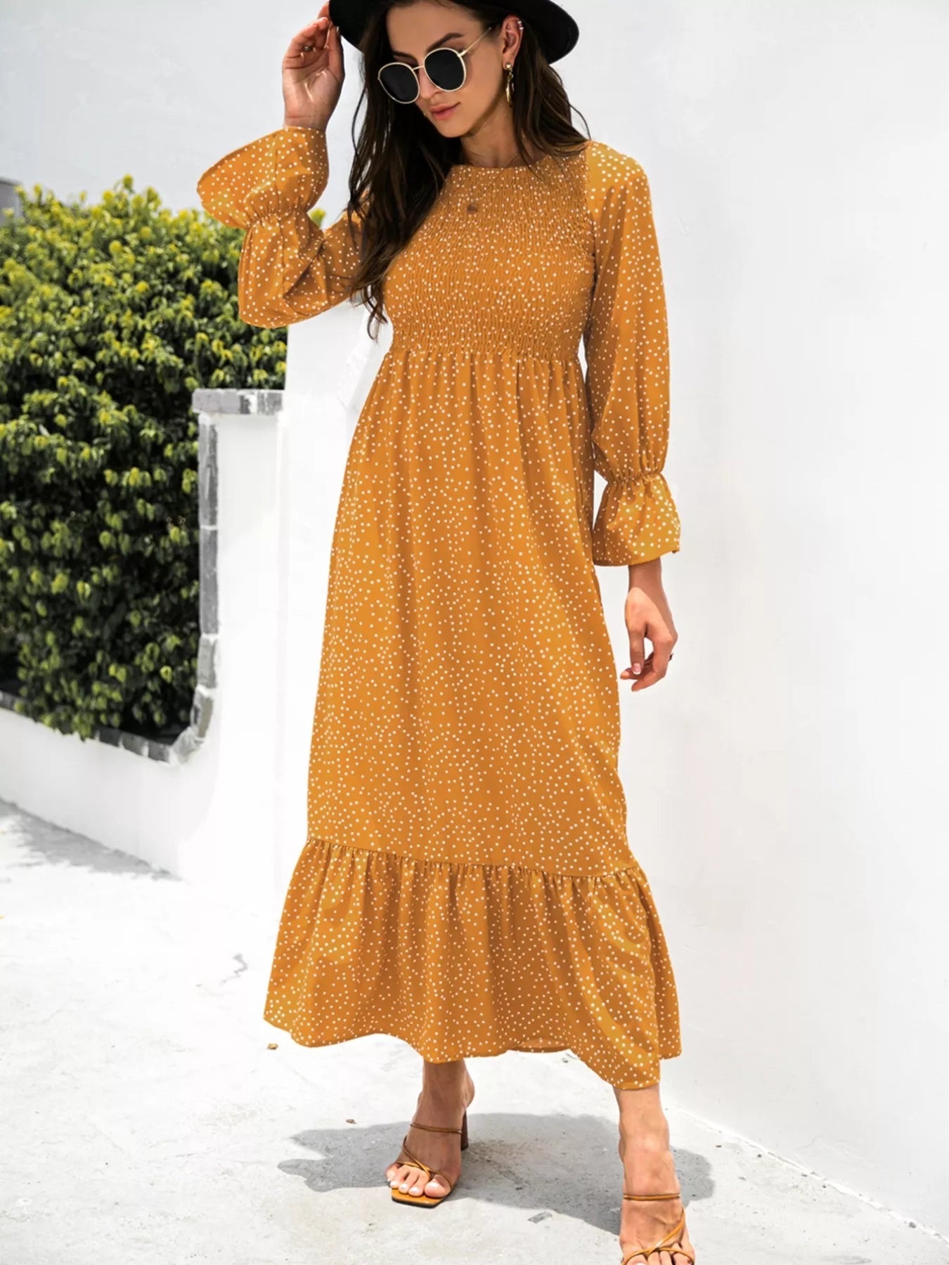 Ruffled Hem Flounce Sleeve Dress