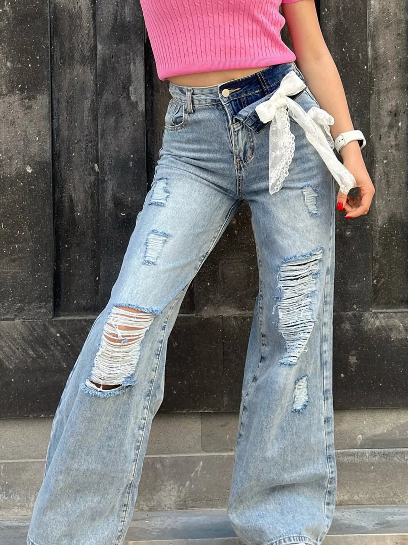 Distressed Wide Leg Jeans Medium