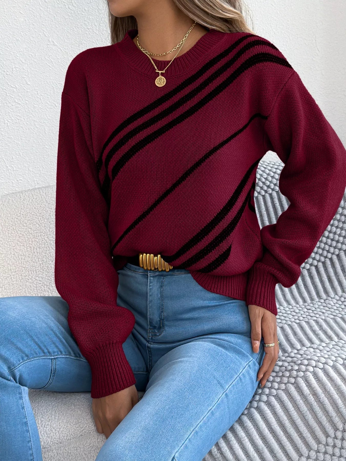 Striped Pattern Casual Round Neck Sweater