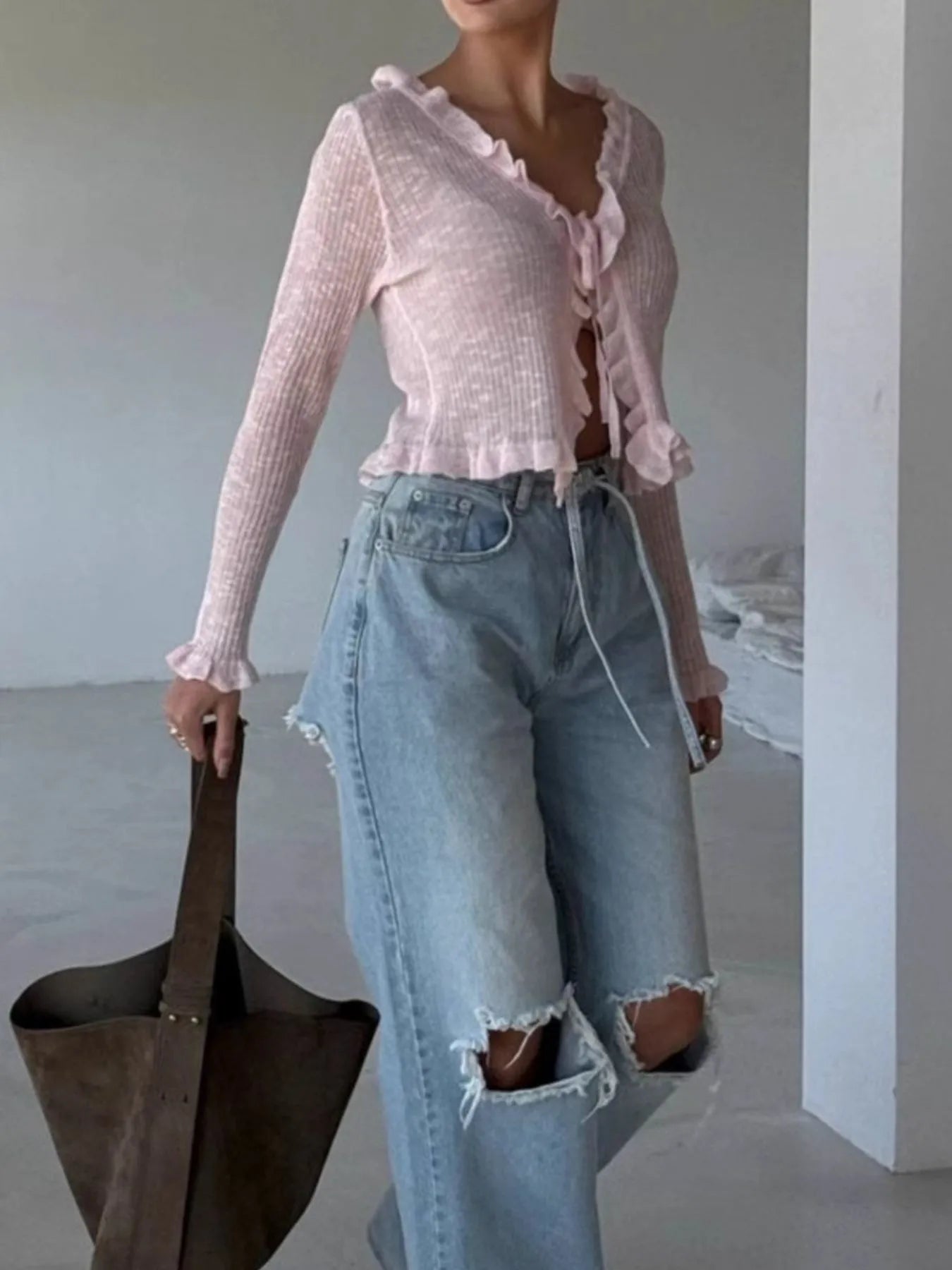 Distressed Wide Leg Jeans