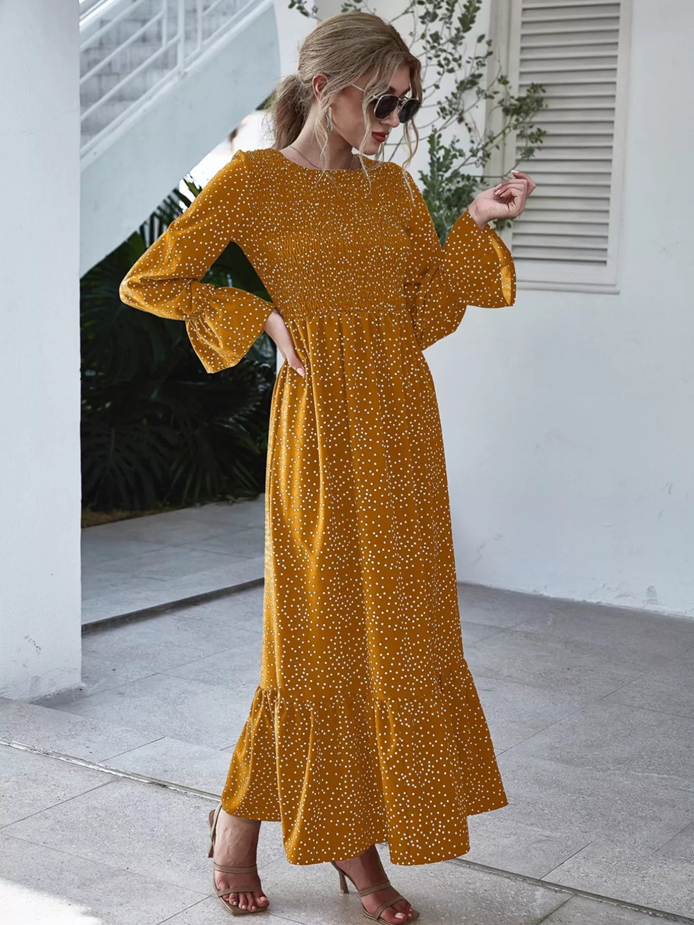 Ruffled Hem Flounce Sleeve Dress