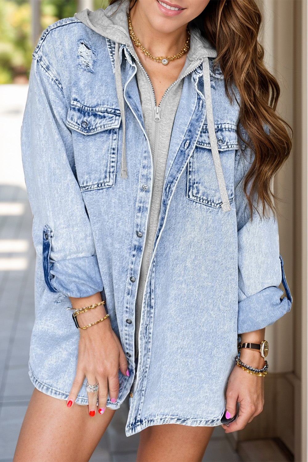 Distressed Button Up Long Sleeve Denim Jacket Medium