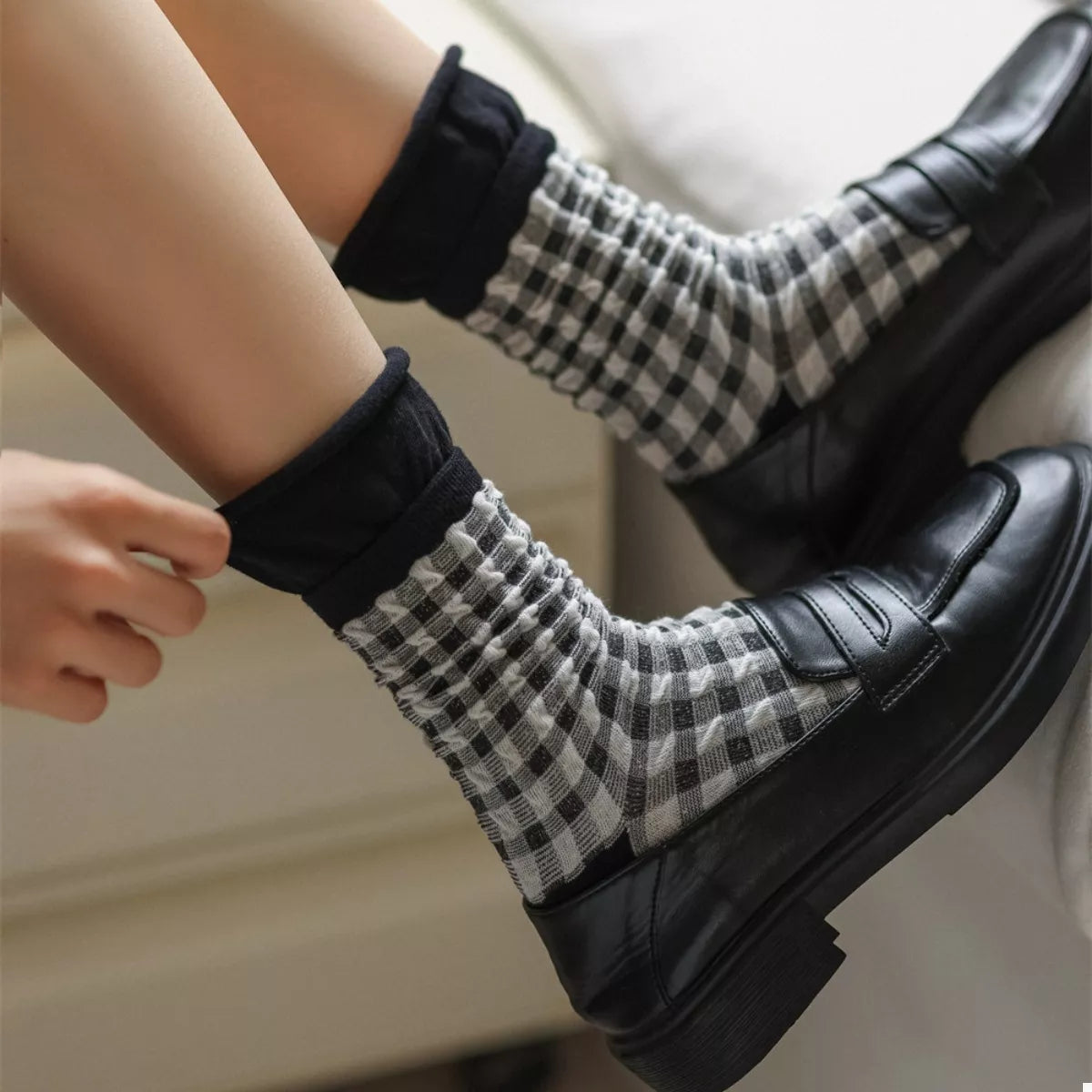 Two-Tone Cotton Knit Crew Socks