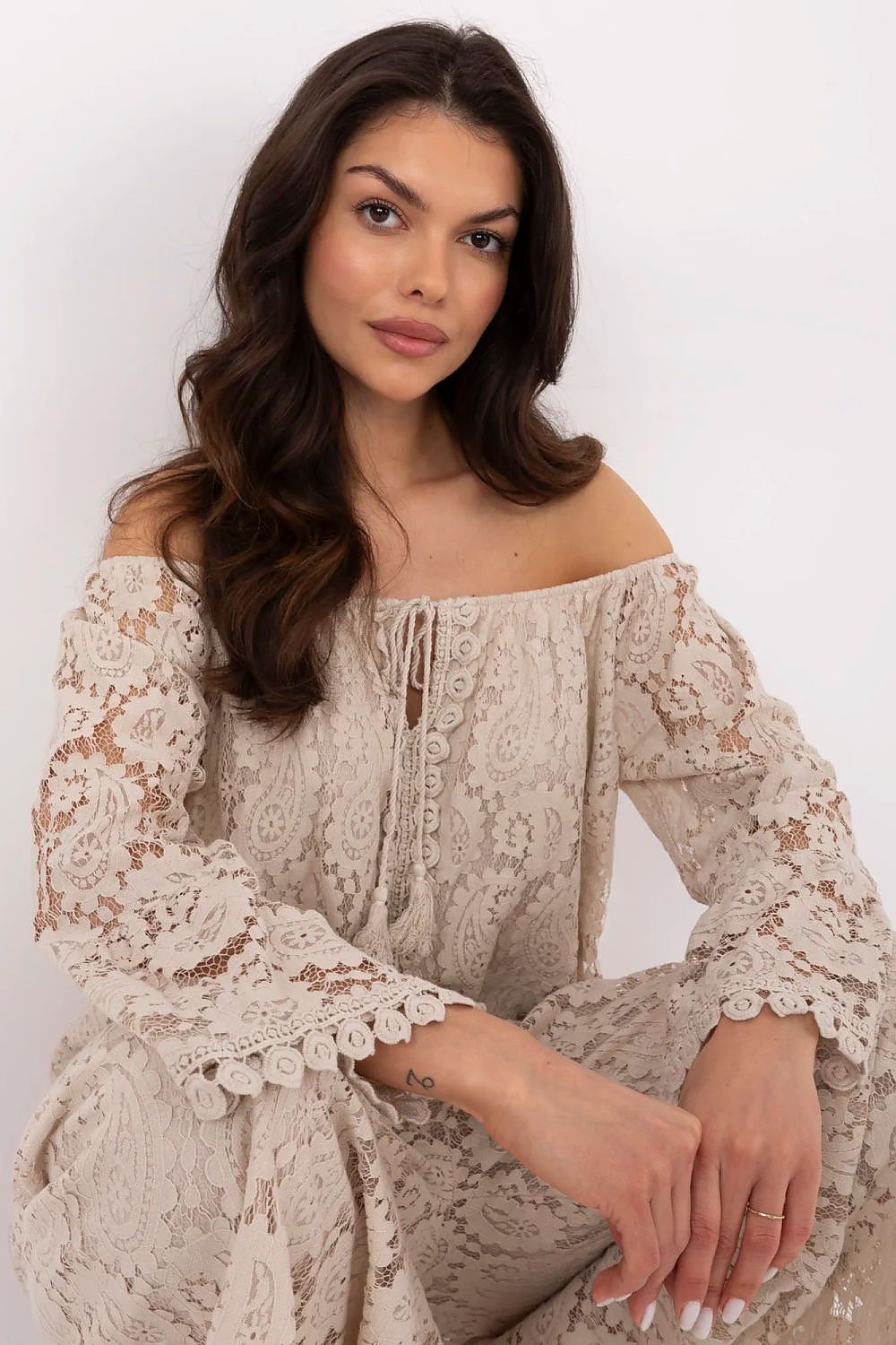 Elegant Spanish Neck Lace Tie Blouse