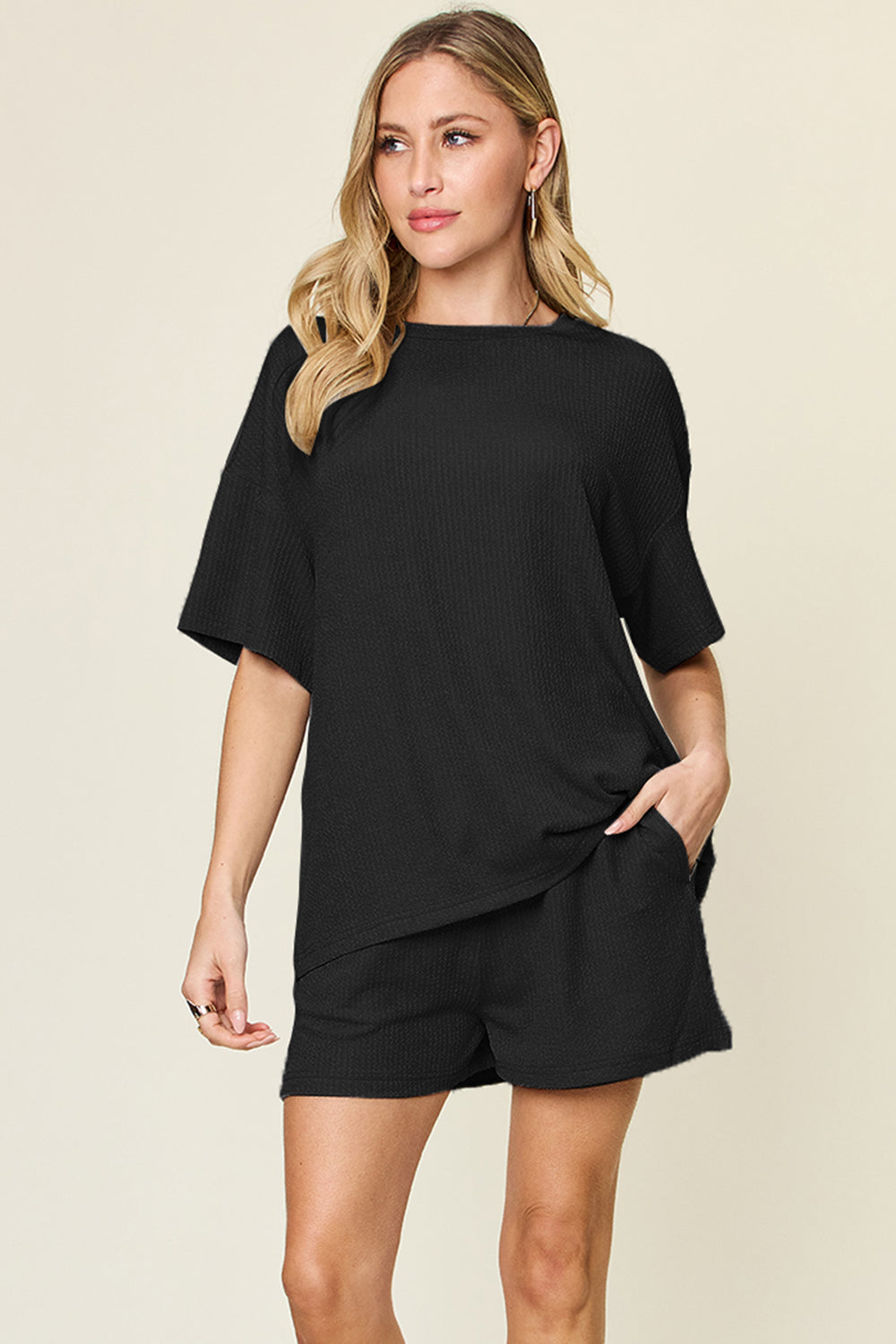 Slightly Stretchy Round Neck T-Shirt & Shorts Set Black