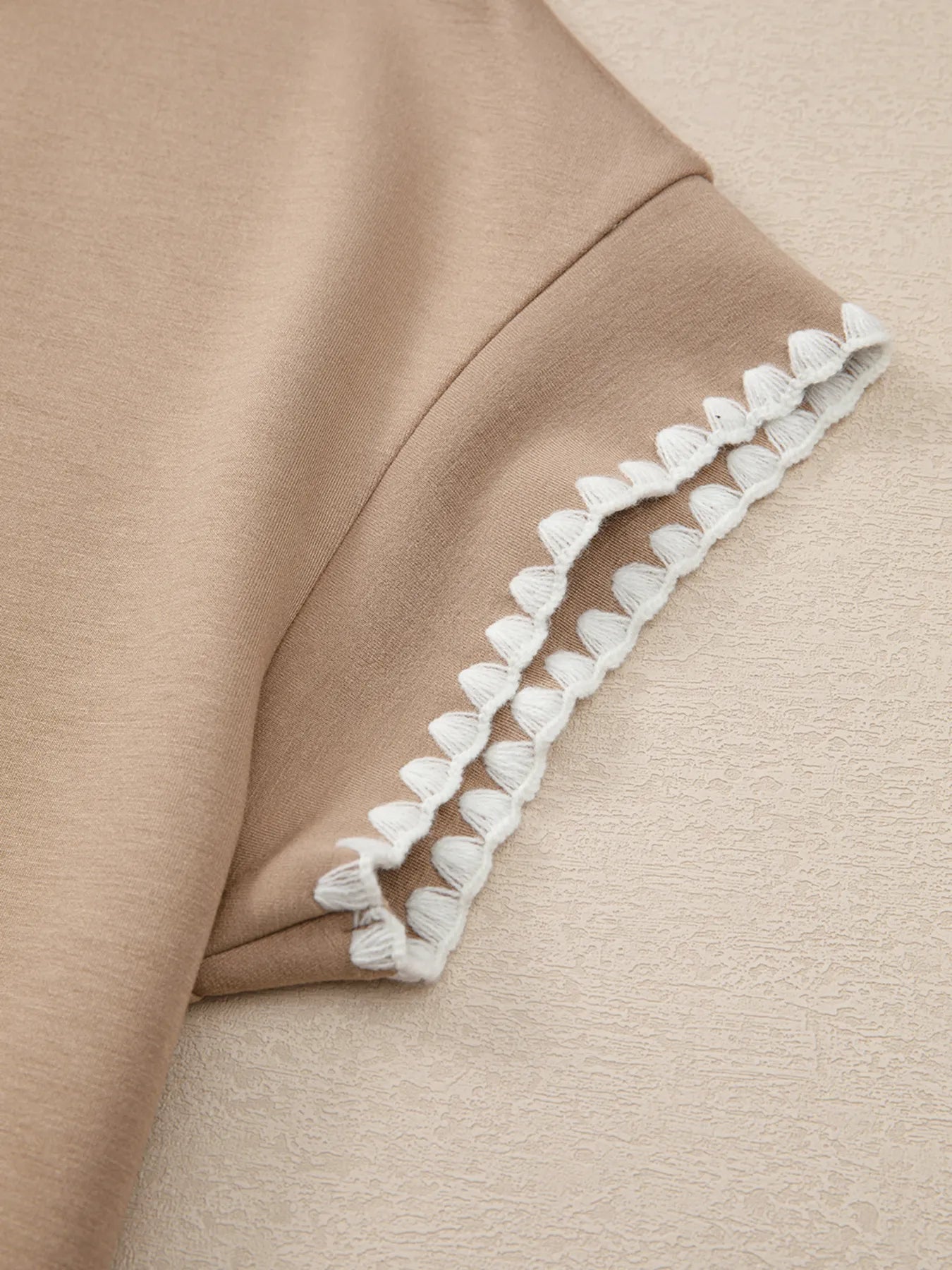 Contrast Trim Short Sleeve T-Shirt