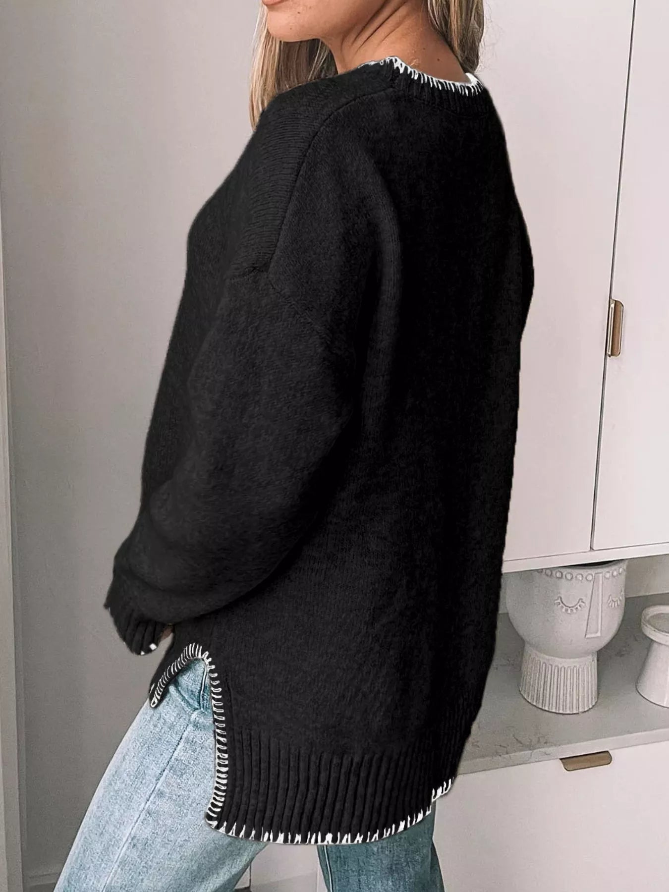 Slit Contrast Trim Round Neck Sweater