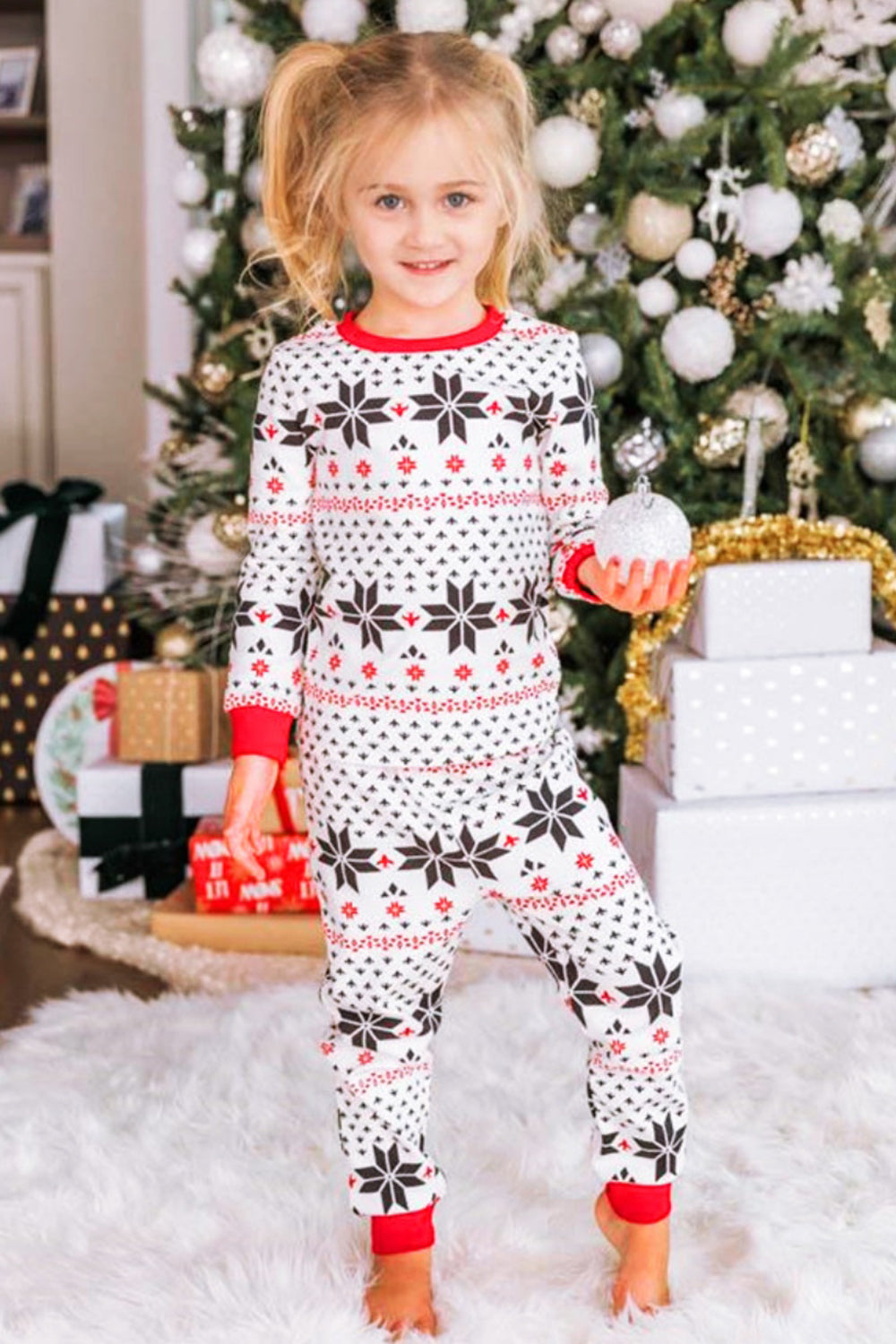 Snowflake Pattern Top and Pants Set White