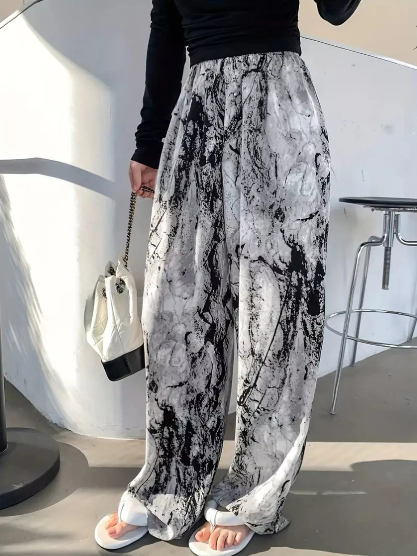 Abstract Print Wide Leg Pants Gray