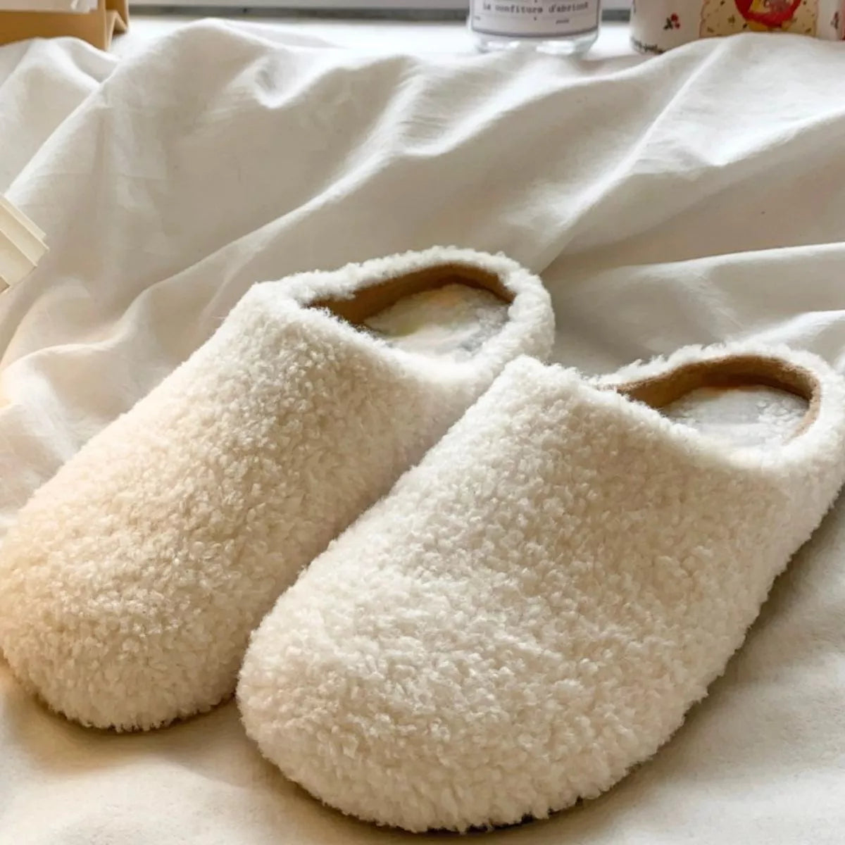 Round Toe Fuzzy Indoor Slippers