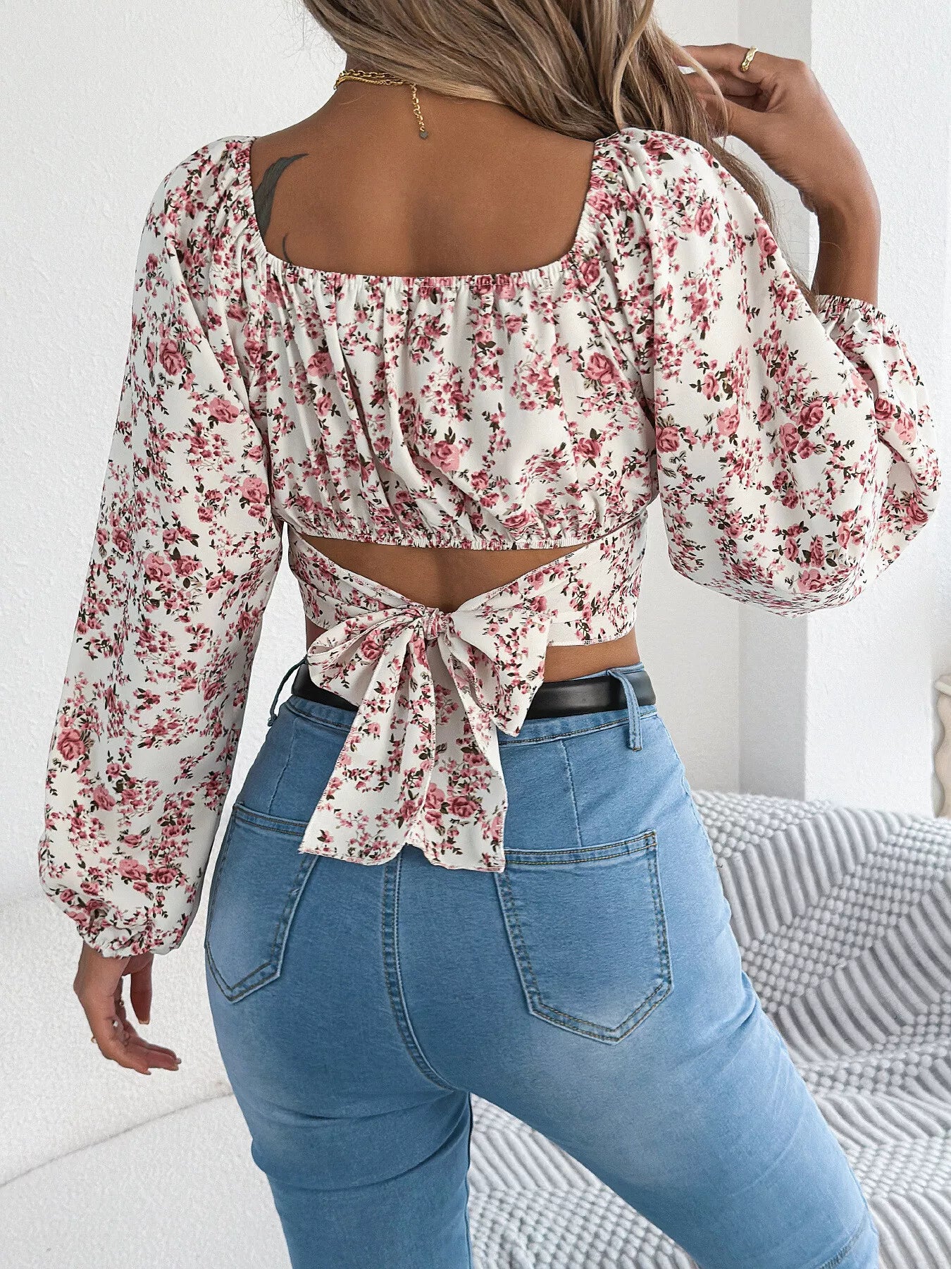 Floral Balloon Sleeve Square Neck Crop Blouse