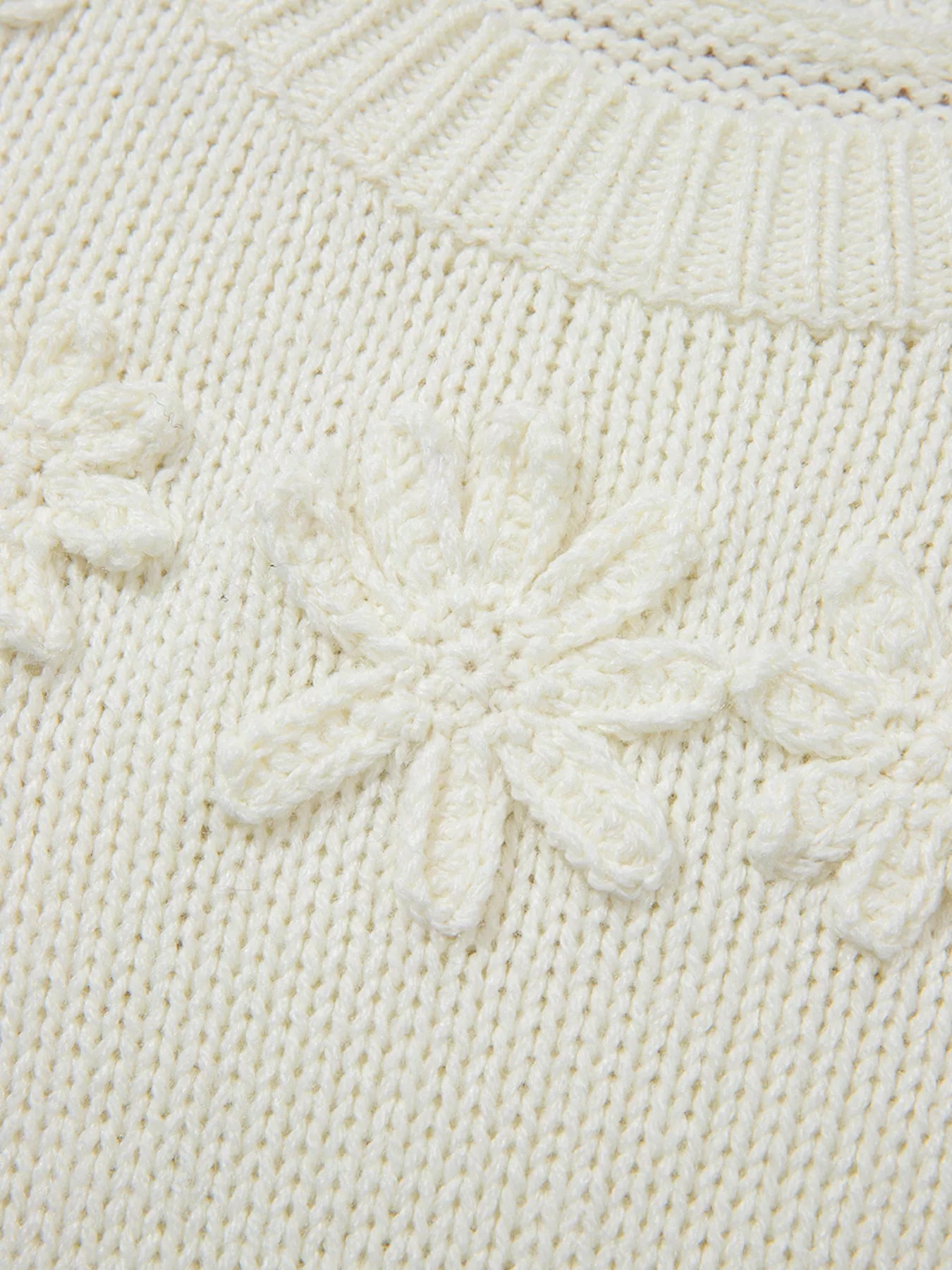 Flower Detail Round Neck Contrast Textured Puff Sleeve Sweater