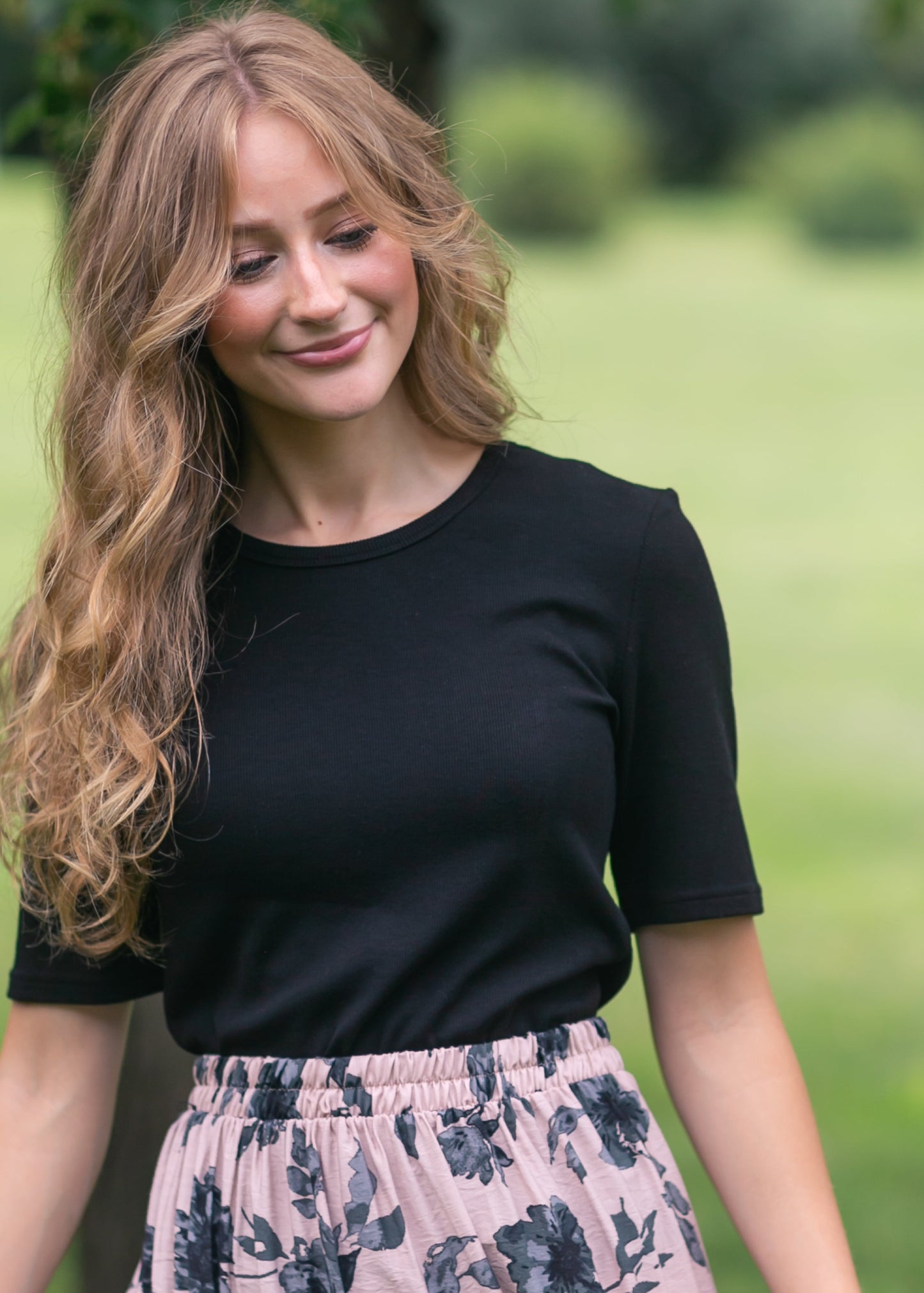 Essential Ribbed Half Sleeve Tee Black