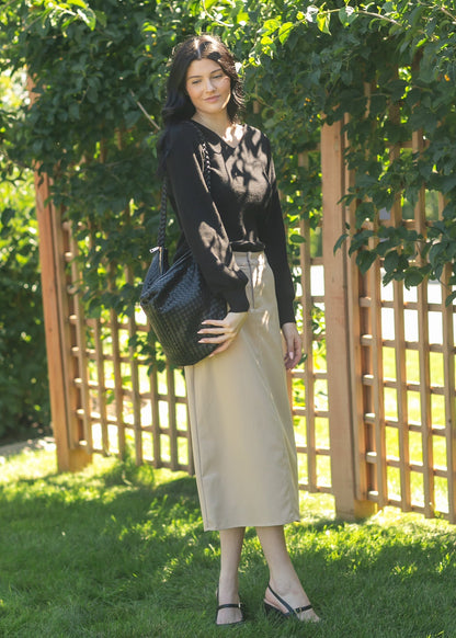 Essential V-neck Balloon Sleeve Sweater