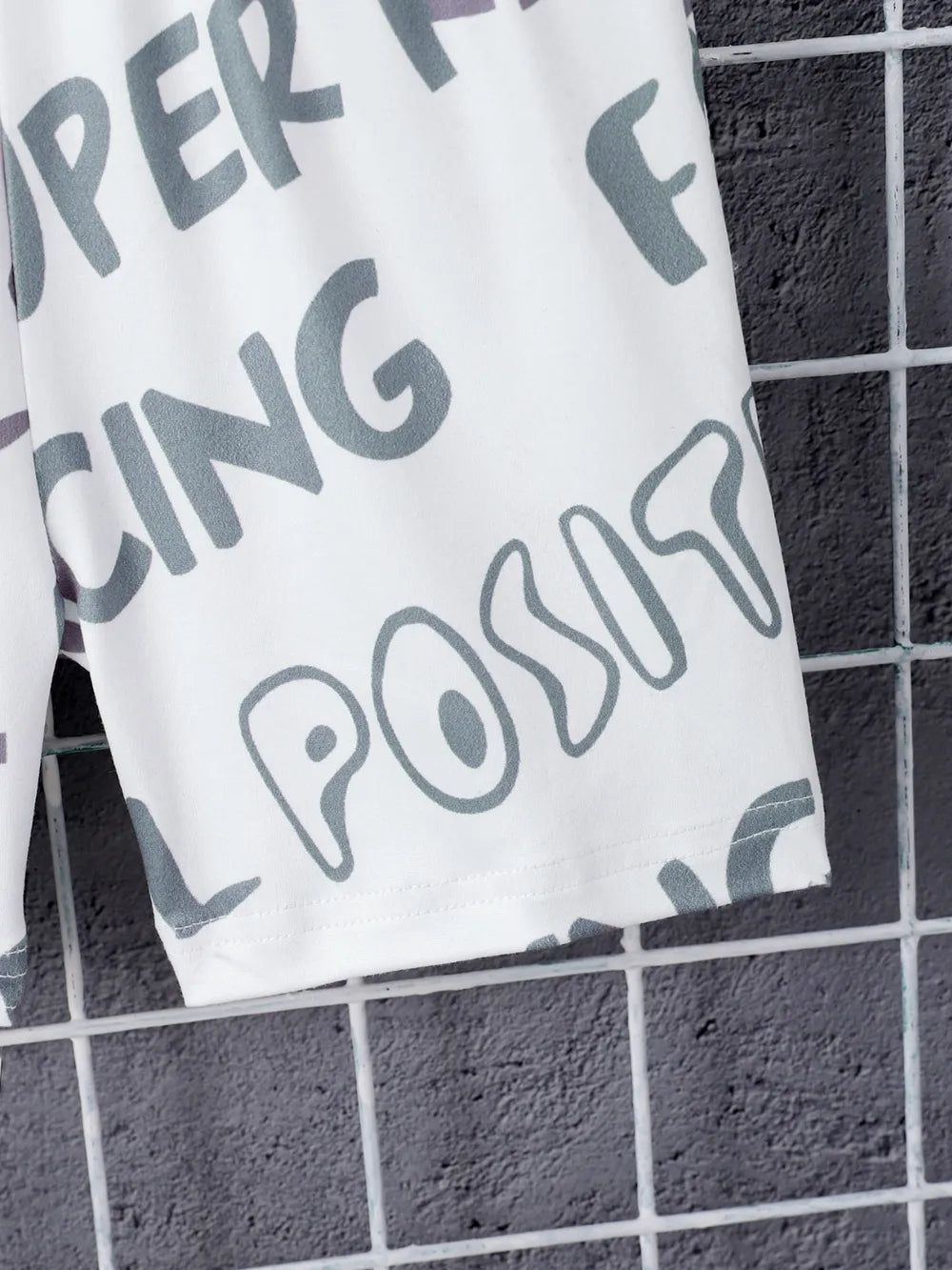 Children's Round Neck Cartoon Graphic T-Shirt and Shorts Set