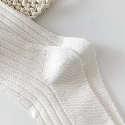 Breathable Ribbed Knit Crew Socks