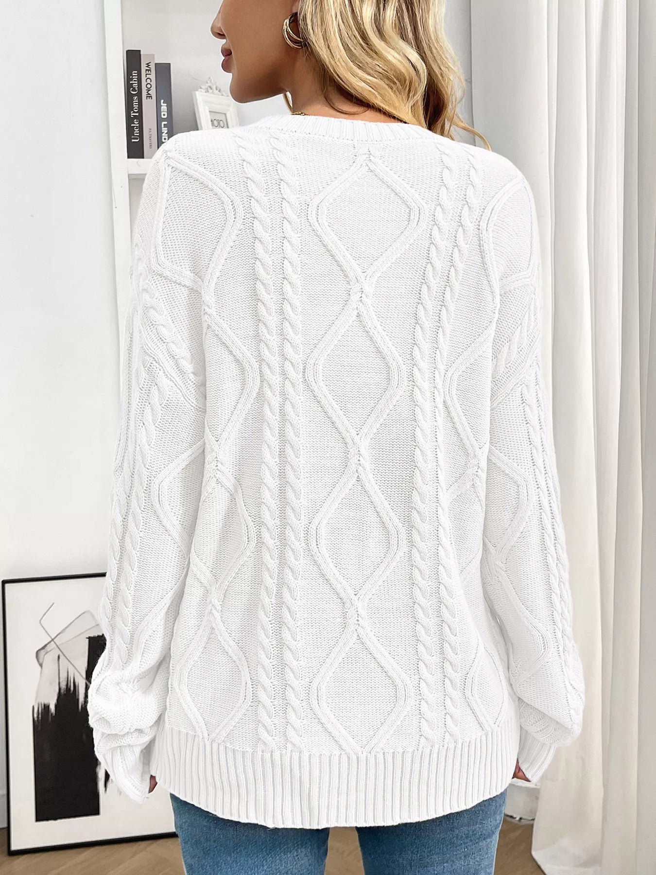 Cable Knit Round Neck Long Sleeve Sweater