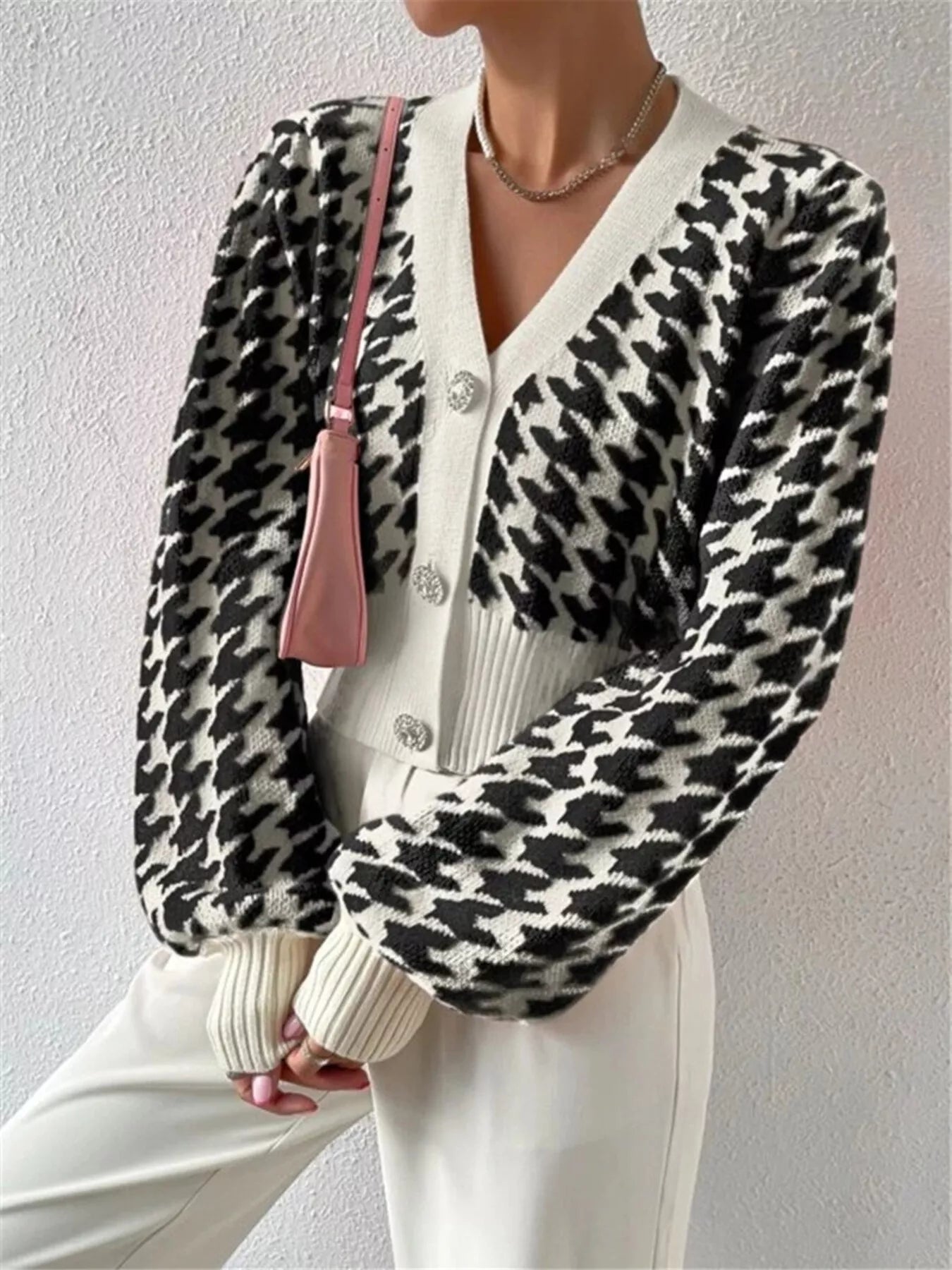 Houndstooth V-Neck Button Up Cardigan Black