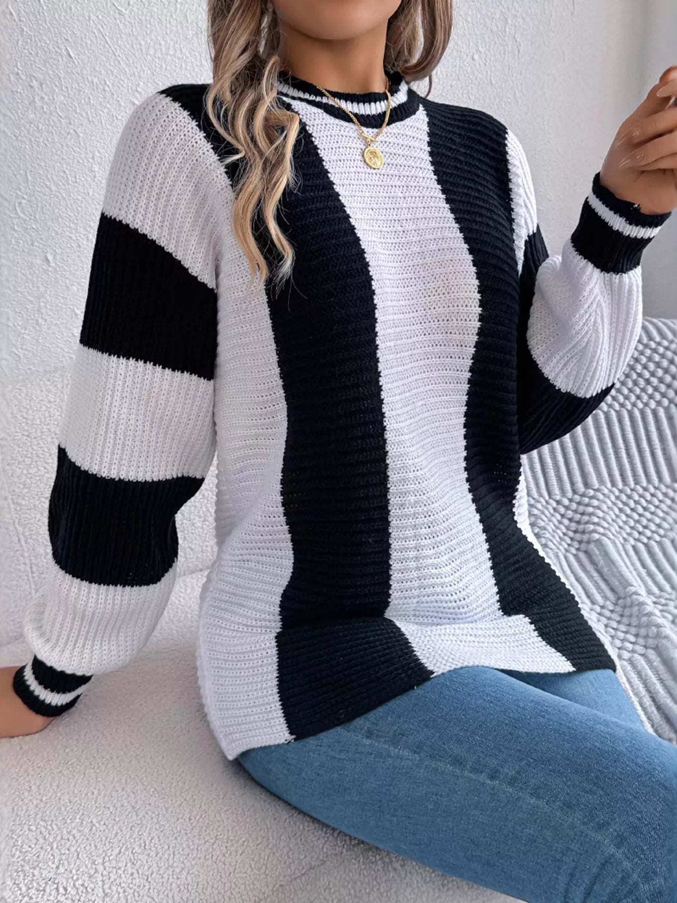 Color Block Round Neck Sweater
