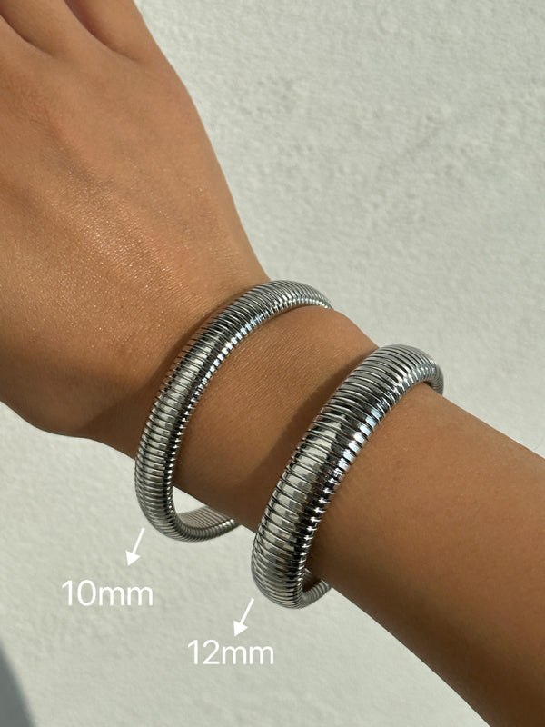 Titanium Steel Vintage Stretch Gypsy Polished Bracelet Silver grey F