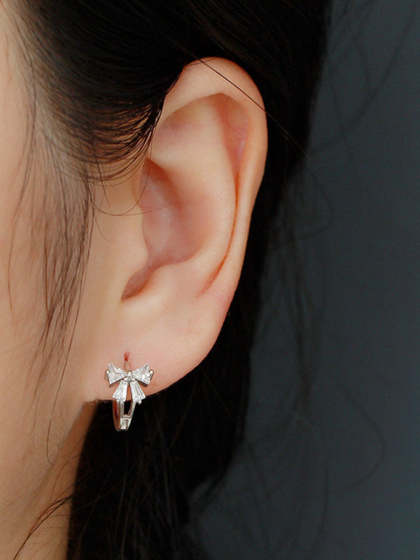 Women's Exquisite and Cute Bow Heart Shape Earrings Silver grey FREESIZE