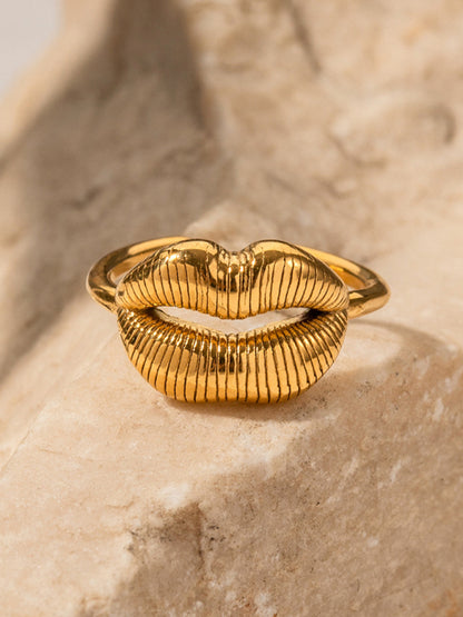 Lip pattern open ring, fashionable ring, individually packaged geometric jewelry Golden FREESIZE