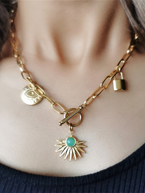 Leaves Devil's Eye Lock Pendant OT Buckle Collarbone Necklace Golden FREESIZE