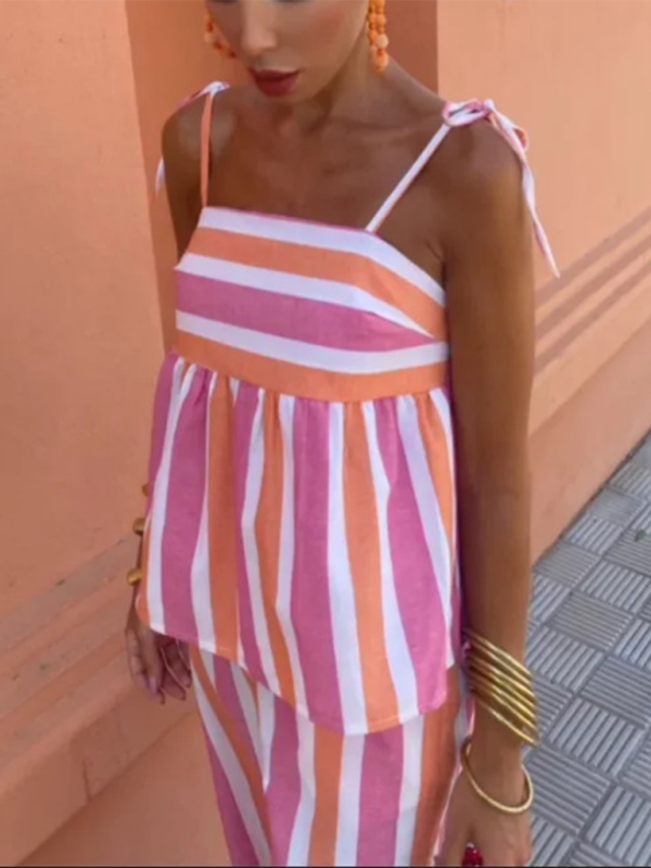 Suspender Trousers Suit Two-Piece | Color Matching Stripe Design | Pink & Blue