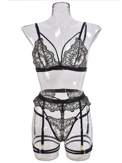 Embroidered lace sexy lingerie hollow chest design sexy four-piece set Black
