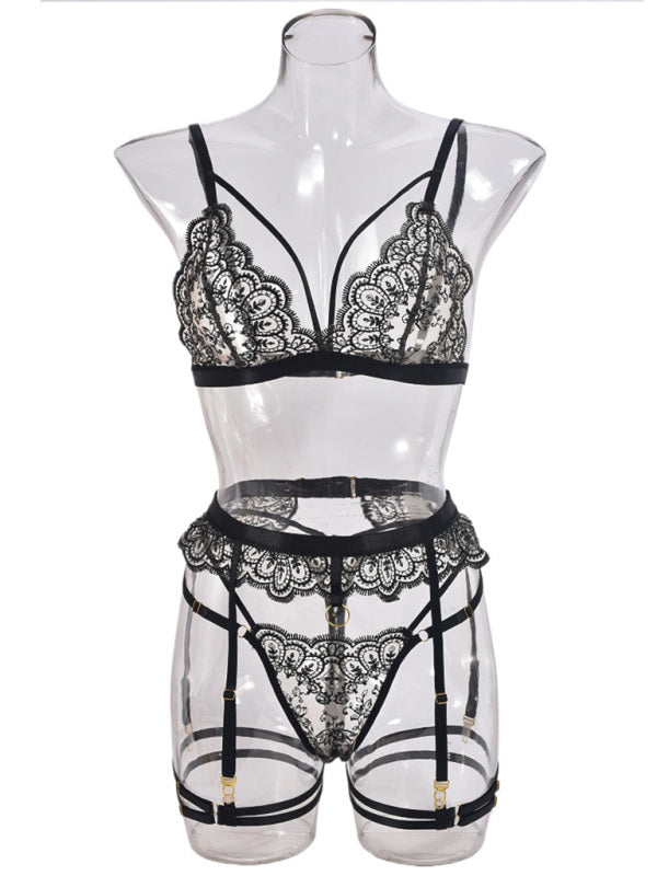 Embroidered lace sexy lingerie hollow chest design sexy four-piece set Black