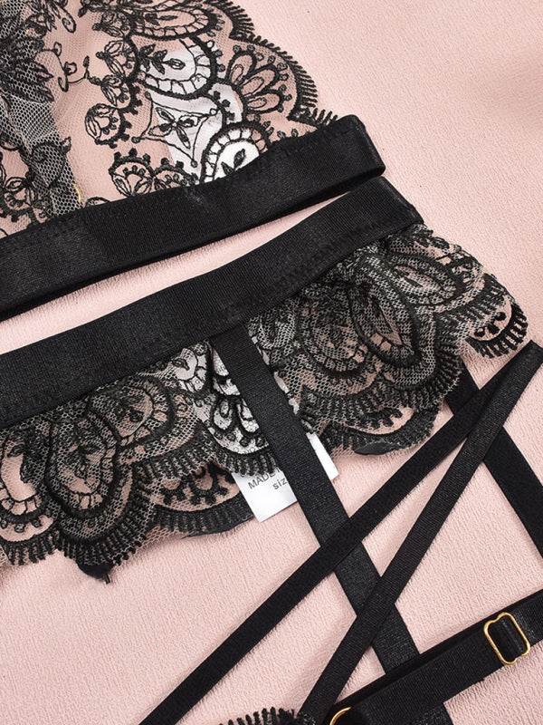 Embroidered lace sexy lingerie hollow chest design sexy four-piece set