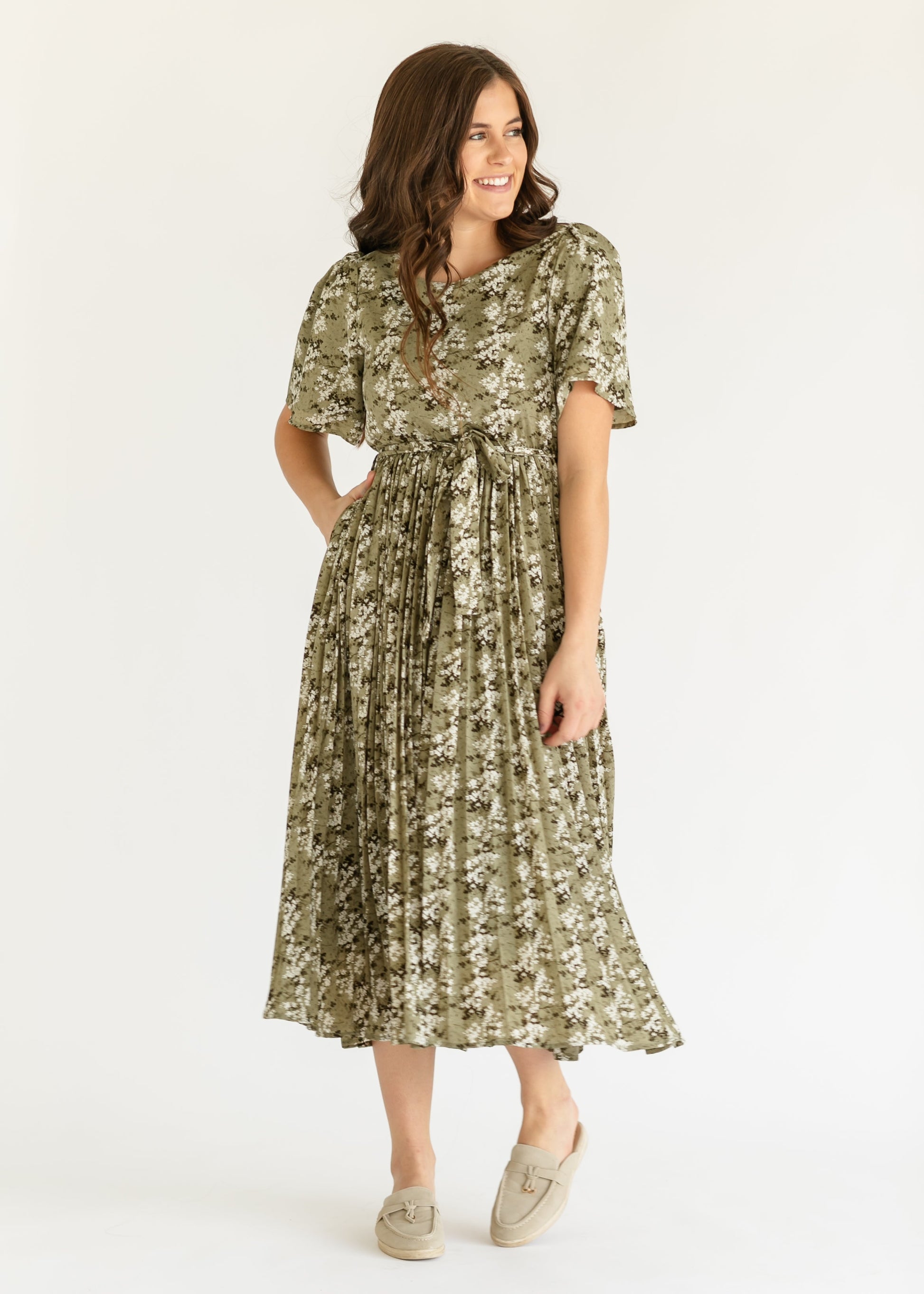 Louise Short Sleeve Pleated Midi Dress