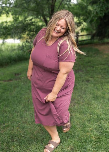 Finley V-neck T-shirt Dress Mulberry