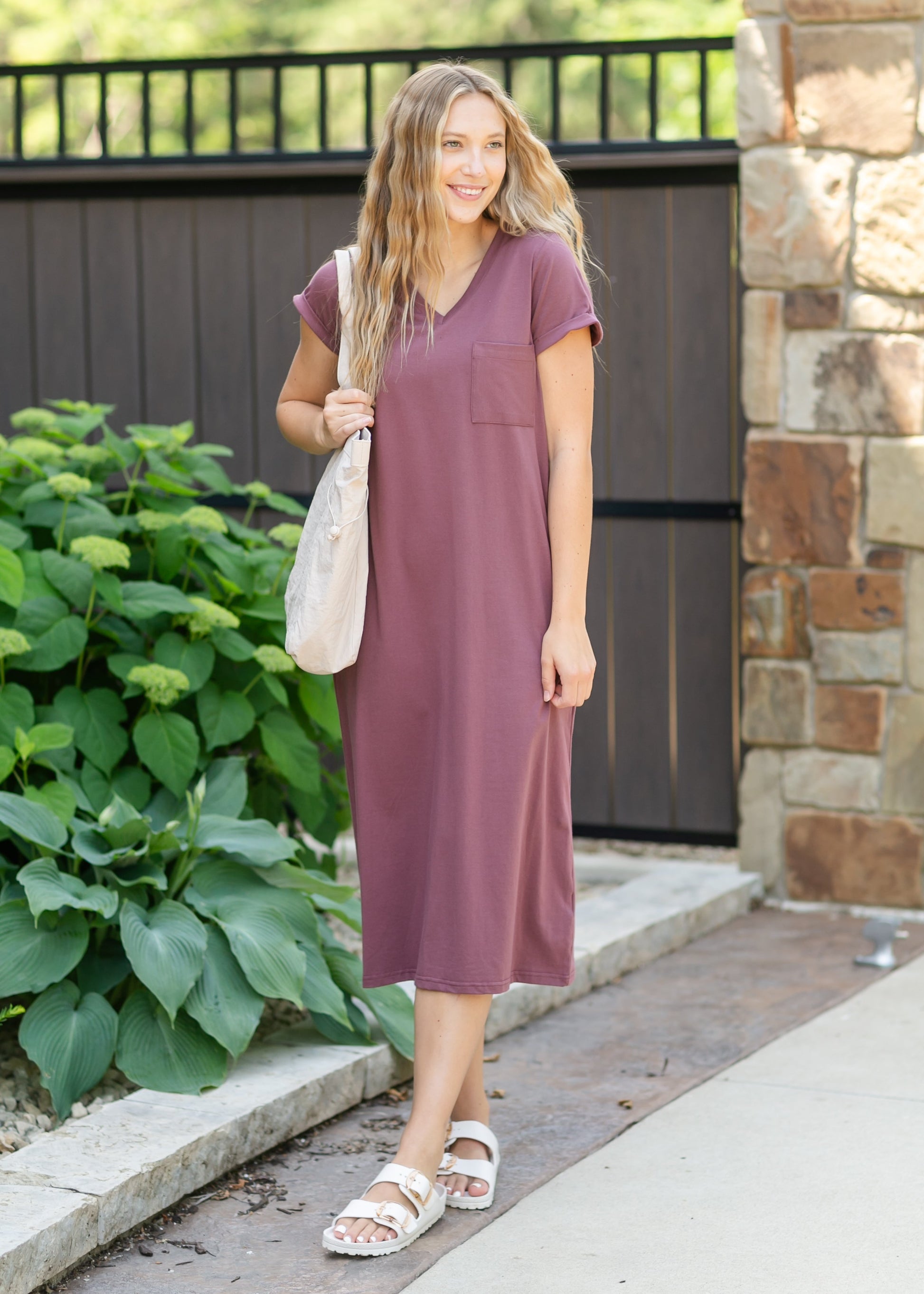 Finley V-neck T-shirt Dress Mulberry