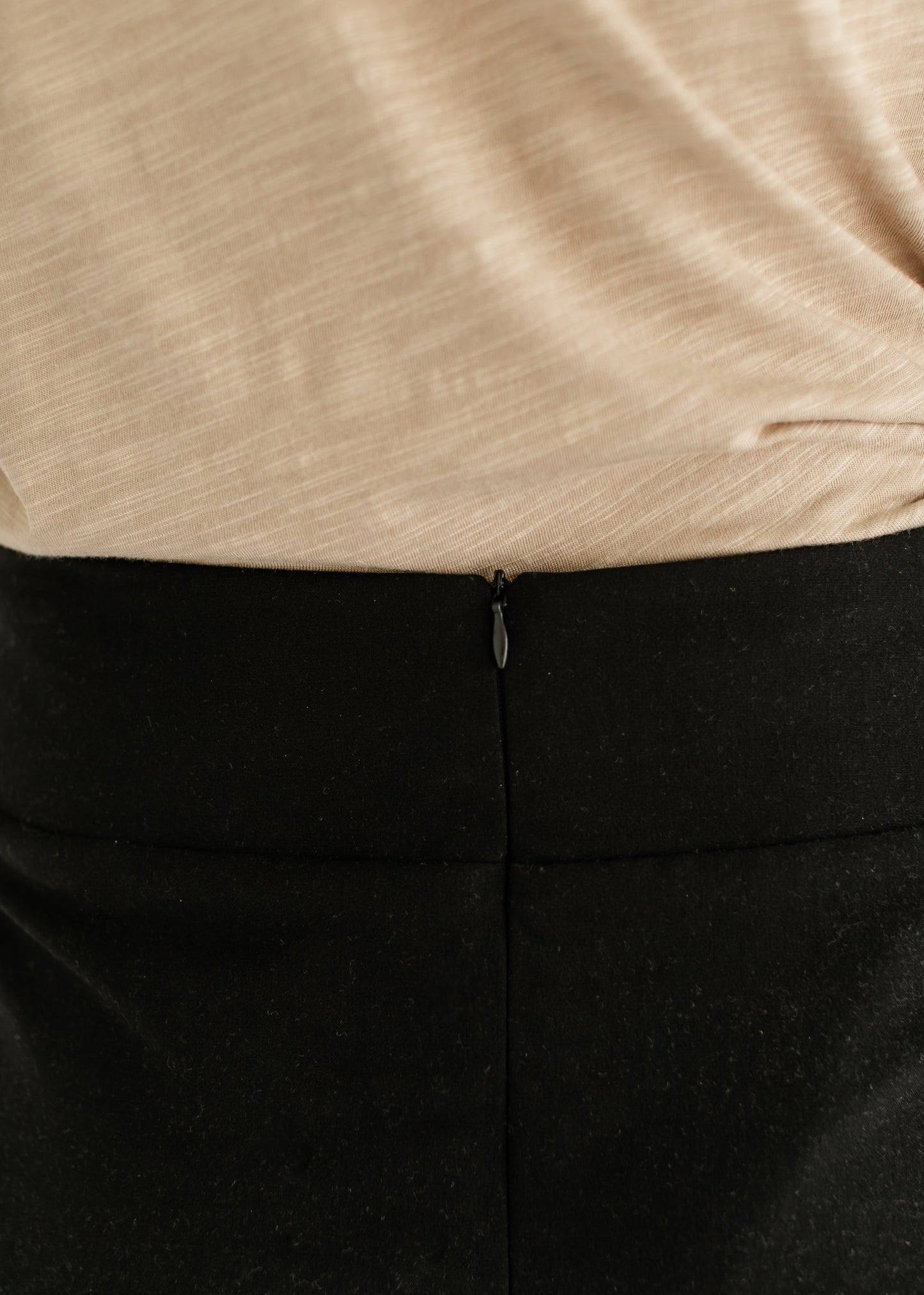 Wanda Classic Pencil Midi Skirt