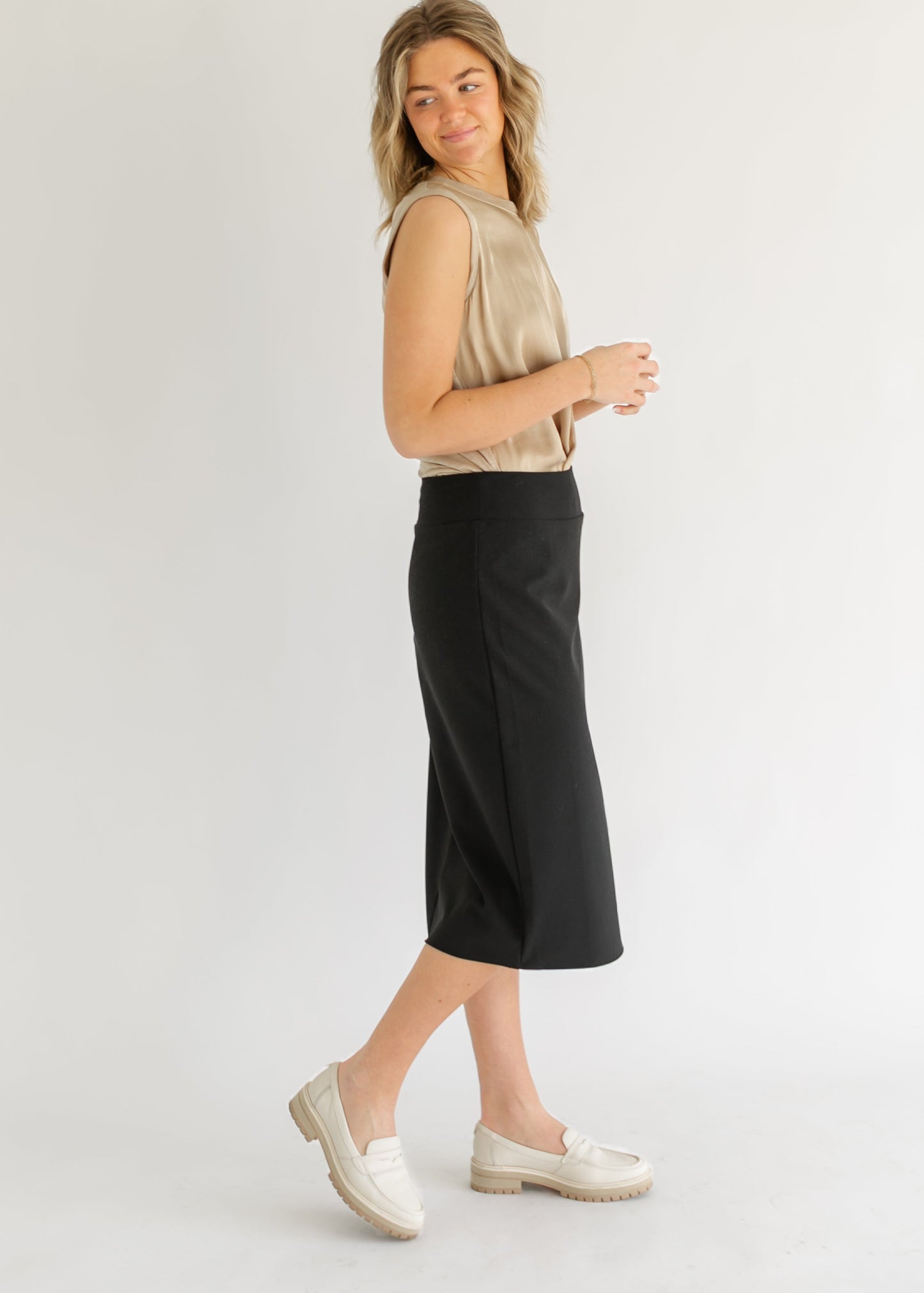 Wanda Classic Pencil Midi Skirt